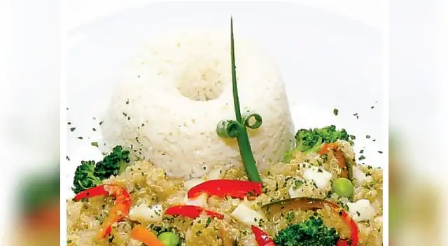 El secreto del chef: La quinua debe lavarse antes de cocerla para eliminar la saponina que contiene El secreto del chef: La quinua debe lavarse antes de cocerla para eliminar la saponina que contiene