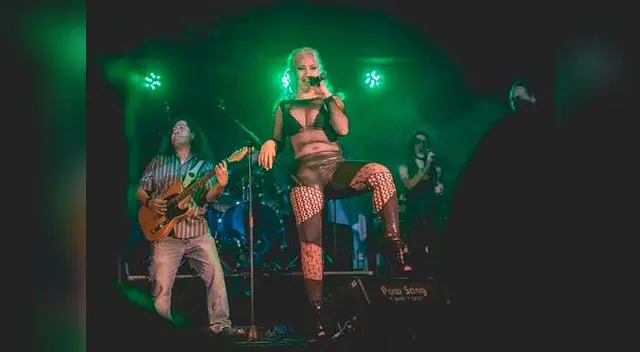 Ghiis Araoz en 'Lima Fem Rock Fest 2015'. Ghiis Araoz en 'Lima Fem Rock Fest 2015'.