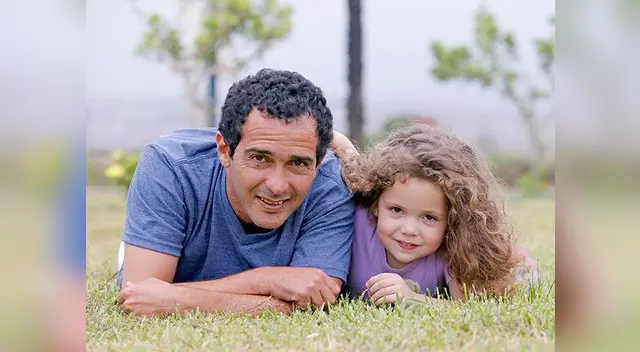 41 años tiene Olcese y ha ganando 5 títulos: 1 con Cristal, 3 con Alianza y 1 con Muni. 41 años tiene Olcese y ha ganando 5 títulos: 1 con Cristal, 3 con Alianza y 1 con Muni.