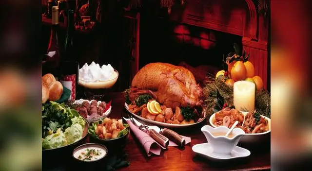 Evita la ingesta de grasas y las frutas del panetón. Evita la ingesta de grasas y las frutas del panetón.