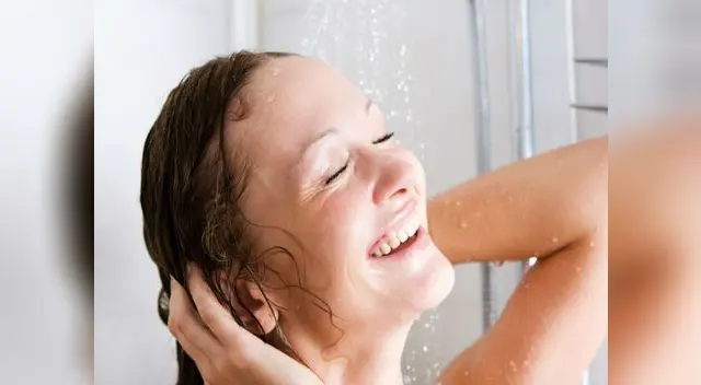 Siempre toma mucha agua, al menos 2 litros.