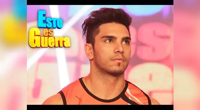 Garoto evitó pararse frente al maletín de viaje