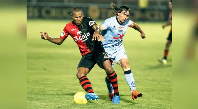 Galliquio deja sin la pelota a Rodríguez. El dominó siempre fue más que los cusqueños