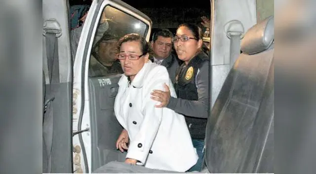 Durante la audiencia, el fiscal con el abogado se enfrentaron. Durante la audiencia, el fiscal con el abogado se enfrentaron.