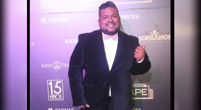 Conductor de TV. Conductor de TV.