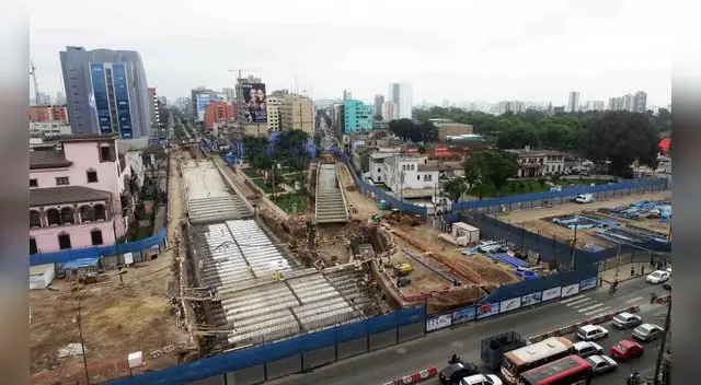 Los conductores deberán tomar las vías alternativas Los conductores deberán tomar las vías alternativas