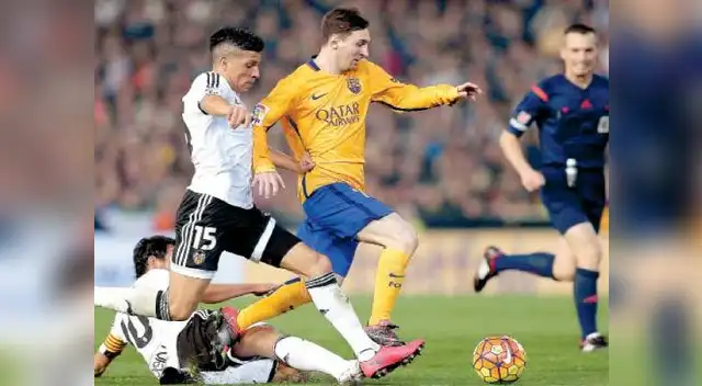 También Real Madrid le descontó dos puntos con su victoria ante Getafe. También Real Madrid le descontó dos puntos con su victoria ante Getafe.