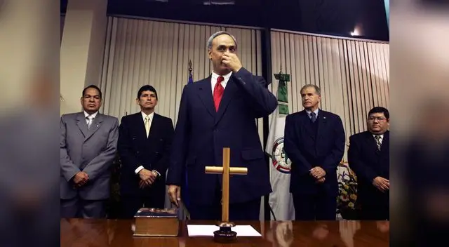 Phillip Butter recuerda que Burga lo quiso mandar a la cárcel. Phillip Butter recuerda que Burga lo quiso mandar a la cárcel.