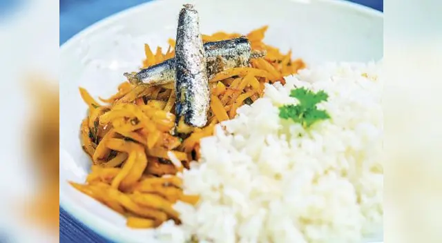 Servir y decorar con ramas de perejil. Servir y decorar con ramas de perejil.