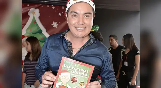 Llama atención a Christian. 