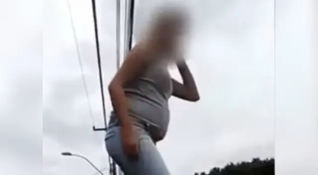 La mujer olvidó que estaba embarazada y empleó toda su fuerza.