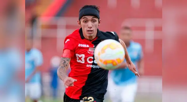 Dominó voltea el marcador al final del primer tiempo