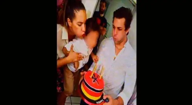 Francesca y Nicola en el cumpleaños de su hijo.