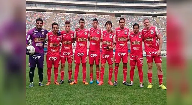 Jugadores de la U figuran con participantes de 'Esto es guerra'.