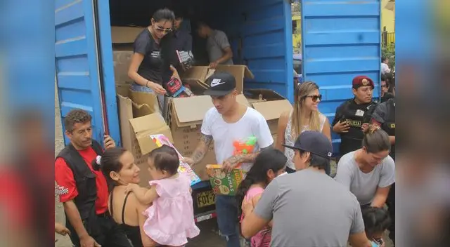 350 niños se concentraron en el lugar. 350 niños se concentraron en el lugar.