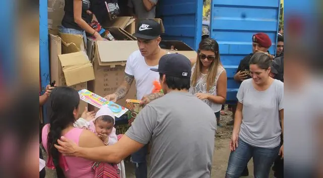 350 niños se concentraron en el lugar. 350 niños se concentraron en el lugar.