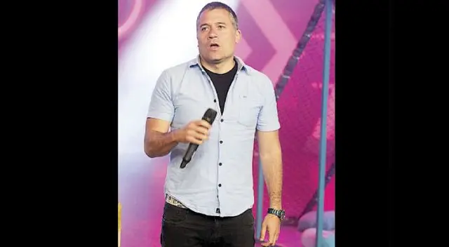 Se defiende de ataques. 