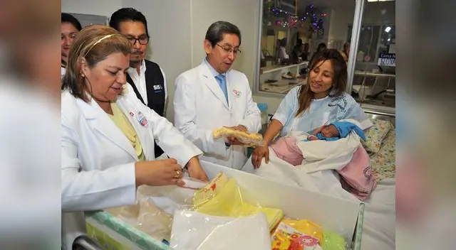 La pequeña es la tercera hija de Roxana, mujer que vive en Villa El Salvador. La pequeña es la tercera hija de Roxana, mujer que vive en Villa El Salvador.