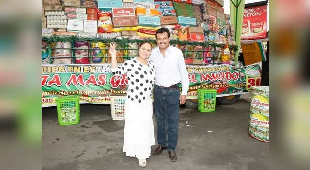 Dina Páucar. Dina Páucar.