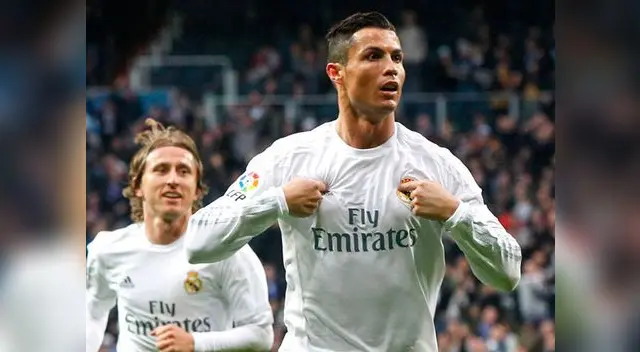 CR7 anotó dos goles y falló un penal