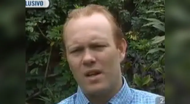 Cámaras captaron cómo el ladrón se lleva pertenencias de extranjero. Cámaras captaron cómo el ladrón se lleva pertenencias de extranjero.