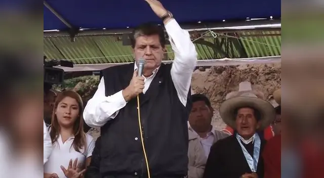 El ex presidente dice que sus enemigos le jugaron una mala pasada. El ex presidente dice que sus enemigos le jugaron una mala pasada.