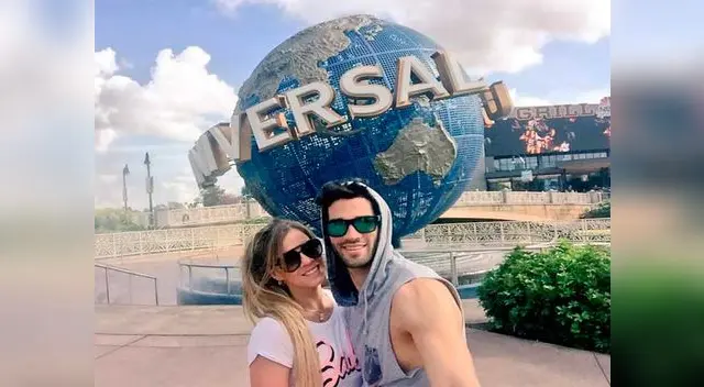 La pareja se fue a Orlando, California. La pareja se fue a Orlando, California.