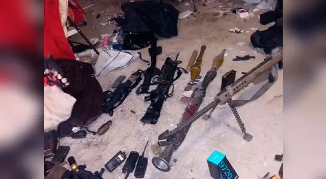 Armamento incautado al Chapo Guzmán y demás secuaces. Armamento incautado al Chapo Guzmán y demás secuaces.