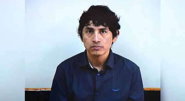 Se presentó demacrado y su madre lloró al verlo después de meses.