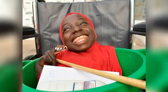 Rahama Haruna muestra su sonrisa al fotógrafo Sani Maikatanga.