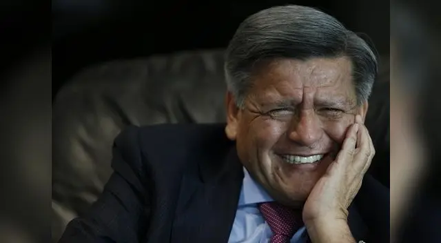 César acuña es el candidato multimillonario. César acuña es el candidato multimillonario.