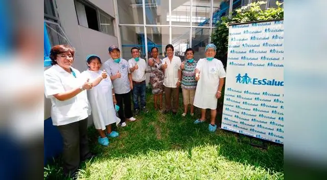 Médicos y pacientes del hospital Sabogal. Médicos y pacientes del hospital Sabogal.