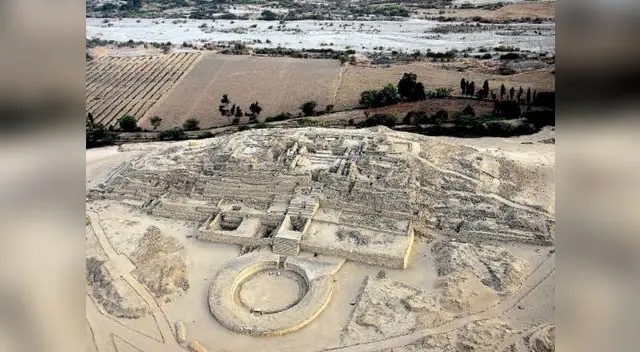Ciudad de Caral. Hay que ir a visitarla. Ciudad de Caral. Hay que ir a visitarla.