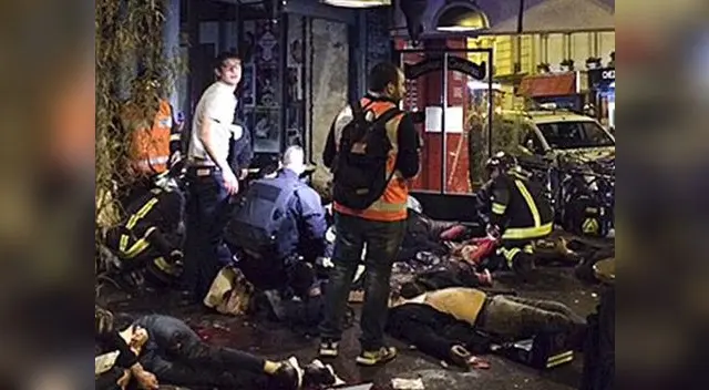 130 personas murieron a manos del Estado Islámico. 130 personas murieron a manos del Estado Islámico.