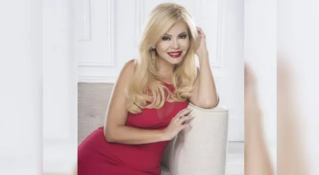 La vida le sonríe, pero no encuentra el amor. La vida le sonríe, pero no encuentra el amor.