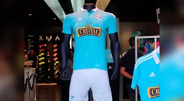 Diseño de la camiseta es por los 60 años