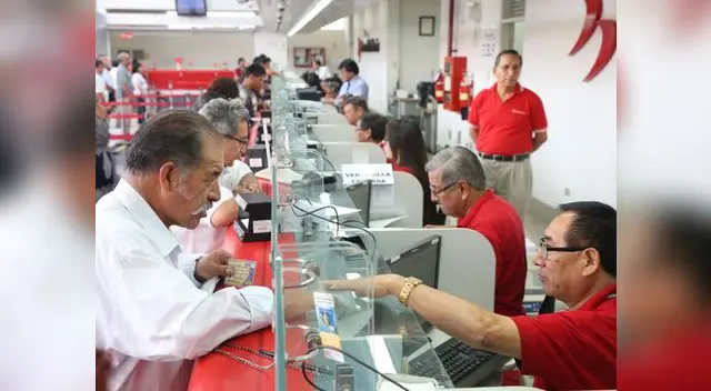 Fonavistas llegaron desde temprano a las agencias del Banco de la Nación. Fonavistas llegaron desde temprano a las agencias del Banco de la Nación.