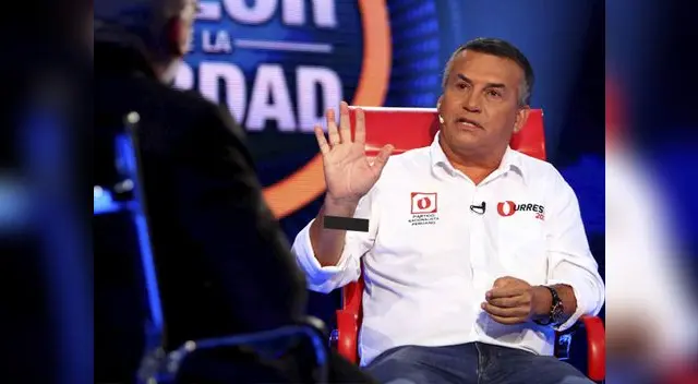 Estuvo en sillón rojo y conversó con Zumba.