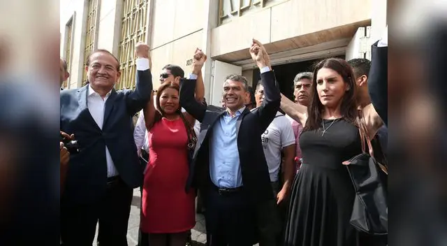 Si solo se consideran votos emitidos, Keiko tiene 31% y Guzmán 16%.