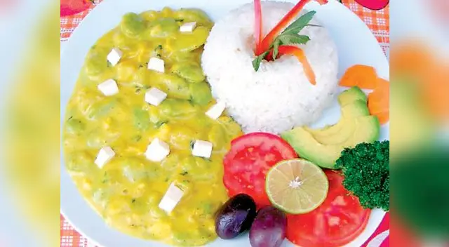 El secreto del chef: Para lograr la máxima cantidad de jugo rueda la fruta por una superficie plana, antes de exprimir.