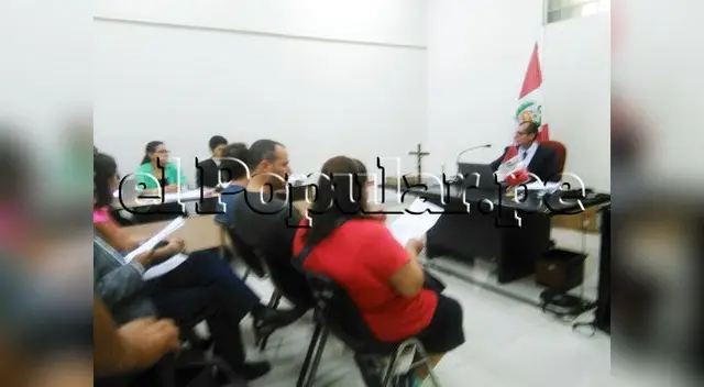 La audiencia se reanudó tras encontrar un traductor para los detenidos