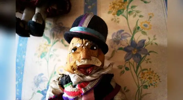 Muñeco de trapo hecho a mano, representativo de la época de carnavales en la sierra del Perú.