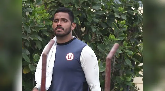 Raúl Fernández salió lesionado en el partido ante Juan Aurich. Raúl Fernández salió lesionado en el partido ante Juan Aurich.