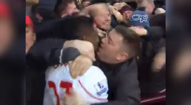 Así celebró la anotación de su equipo favorito. Así celebró la anotación de su equipo favorito.