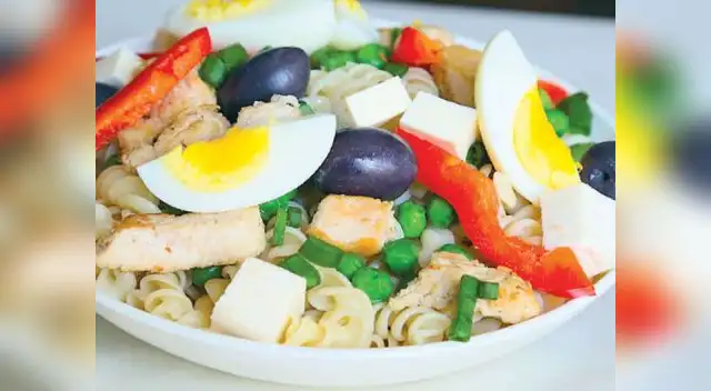 El secreto del chef: Agrega un poco de ajonjolí a la ensalada.