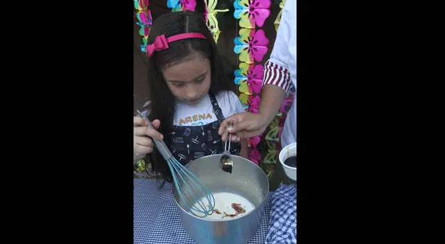 Adiciona la vainilla. Adiciona la vainilla.