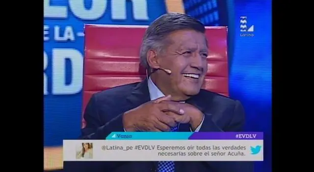 César Acuña tratando de responder todos los casos de denuncia de plagio en su contra.