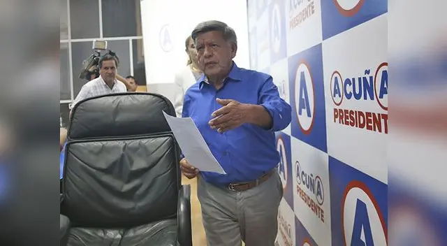 Por entregar dinero a sus electores en Piura y Chosica.