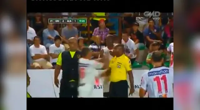 Repudiable la reacción del ex futbolista de Universitario Repudiable la reacción del ex futbolista de Universitario