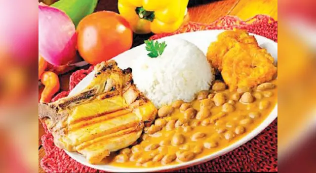 El secreto del chef:  Para guardar yemas sobrantes, colócalas en un recipiente, cúbrelas con agua y guárdalas en la refrigeradora. 